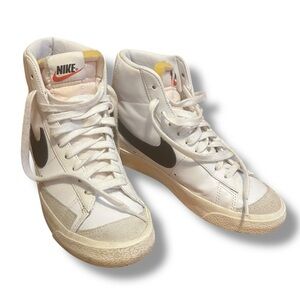 Nike Blazer Mid 77 Shoes